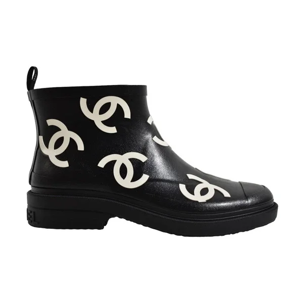 CHANEL白黒リボン2ロール200m CHANEL Two-Tone Black and White cap CC Logo toe pumps 39 or